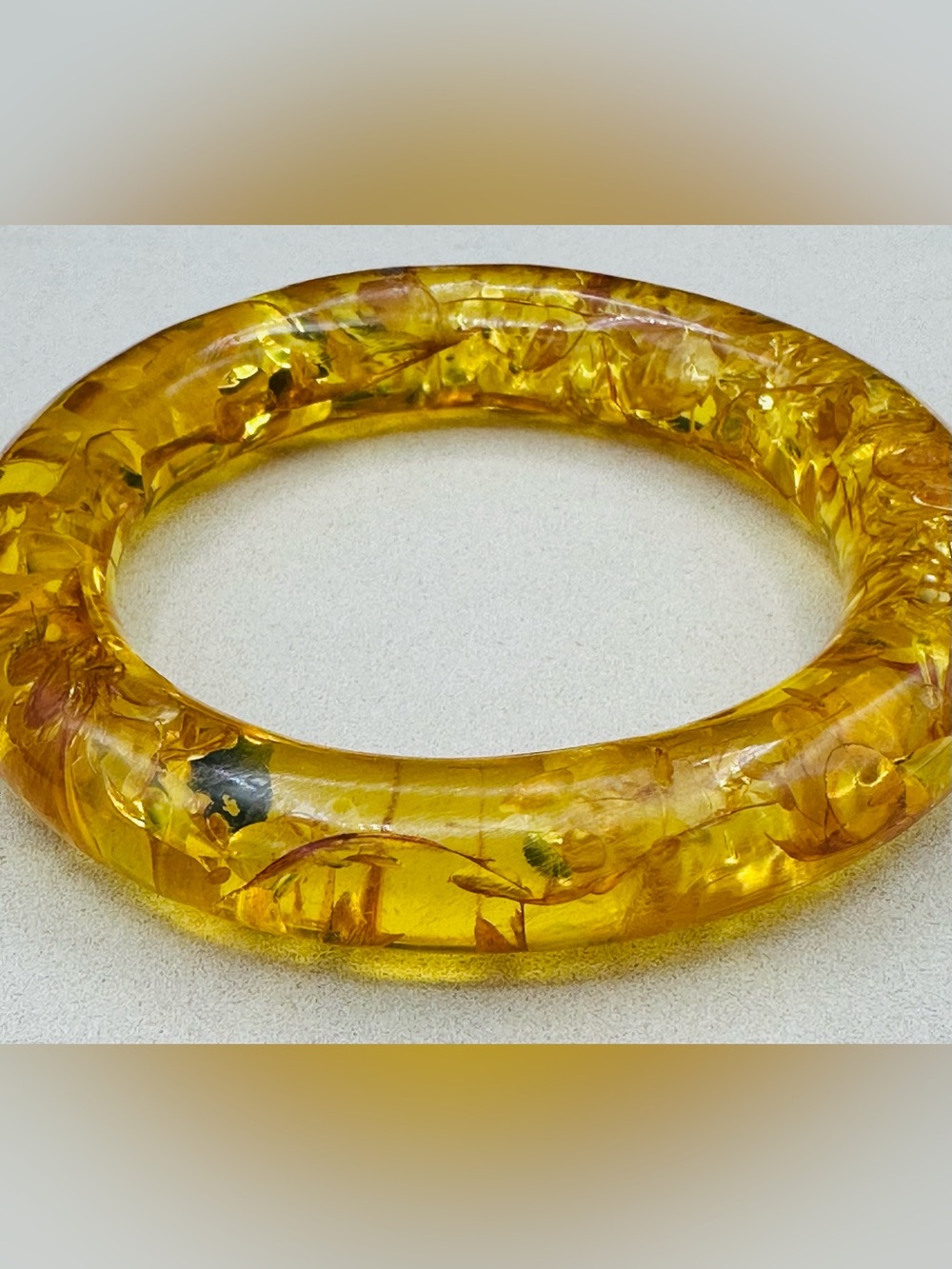 Vintage Translucent Honey Amber Lucite Floating Flakes Chunky Bangle Bracelet